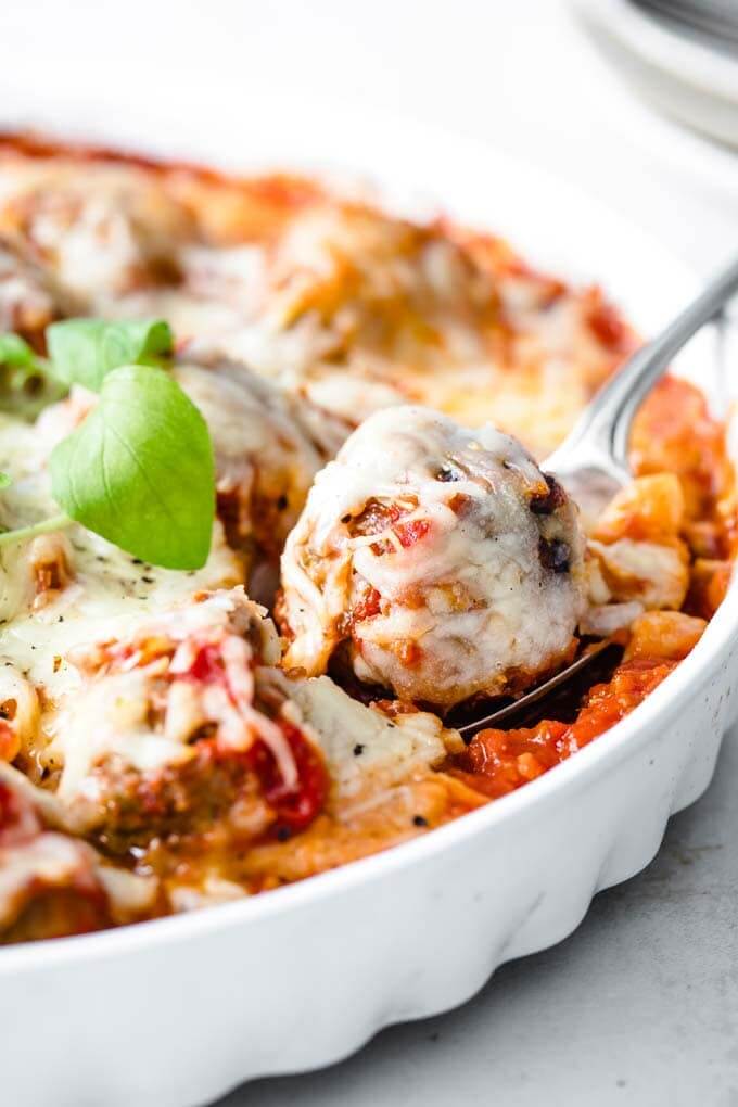 keto meatballs with mozzarella cheese (Italian)